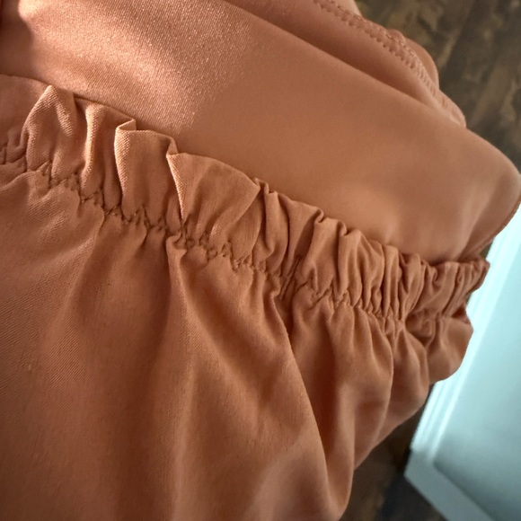 Athleta Mile Marker 2-in-1 short, Large - Picture 4 of 6